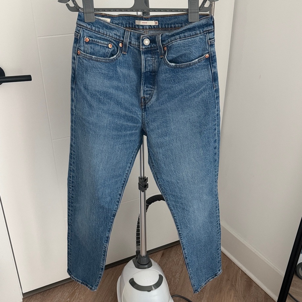 Levi’  Wedgie Straight - 28